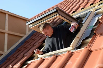 Pose de fenêtres de toit Velux aux Orres